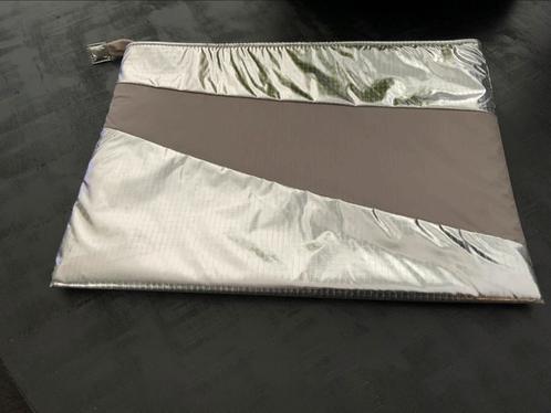 Susan Bijl lapsleeve Booijmans collectie, Computers en Software, Laptoptassen, Zo goed als nieuw, Aktetas, 13 inch, Ophalen of Verzenden