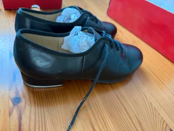 Tapschoenen maat 37 beschikbaar voor biedingen