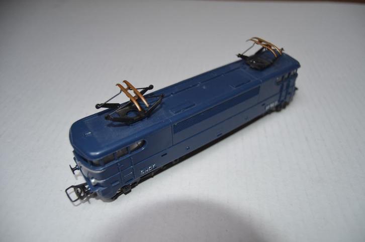 Jouef locomotief en wagens, als nieuw, HO, Hobby en Vrije tijd, Modeltreinen | H0, Nieuw, Locomotief, Gelijkstroom, Jouef, Ophalen of Verzenden