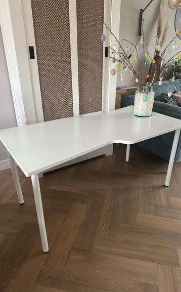 Bureau en of Tafel 150x75 en +/-74 hoog (pootje verstelbaar) beschikbaar voor biedingen