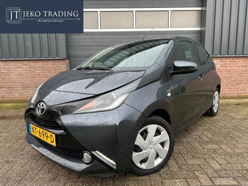Toyota Aygo 1.0 VVT-i x-play Inclusief grote afleverbeurt, Auto's, Toyota, Bedrijf, Te koop, Aygo, ABS, Achteruitrijcamera, Airbags
