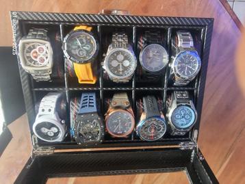 Verzameling horloges beschikbaar voor biedingen