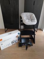 Zwarte Stokke Tripp Trapp compleet met babyset en newborn, Kinderen en Baby's, Kinderstoelen, Ophalen, Zo goed als nieuw, Meegroeistoel