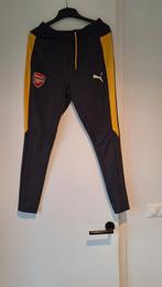 Puma Trainingsbroek, Ophalen