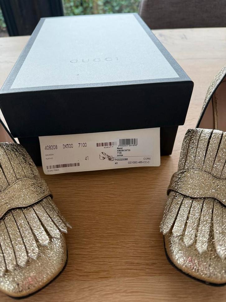 Goudkleurige schoenen maat 41 - Zomerklaar!, Kleding | Dames, Schoenen, Zo goed als nieuw, Schoenen met lage hakken, Geel, Verzenden