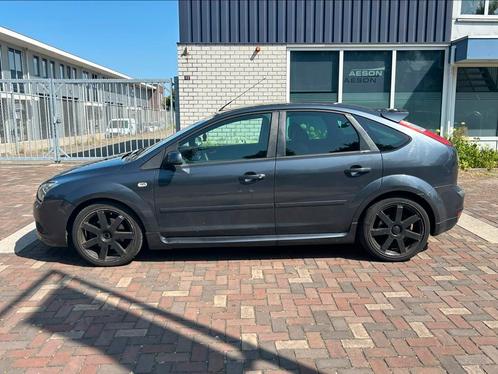 Ford focus turbo 2007 grijs diesel, Auto's, Ford, Particulier, Focus, Achteruitrijcamera, Bluetooth, Elektrische ramen, Parkeercamera