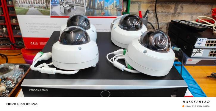 Hikvision Acusense Recorder DS-7608NXI-8P + 4 TB HDD., Audio, Tv en Foto, Videobewaking, Zo goed als nieuw, Ophalen of Verzenden