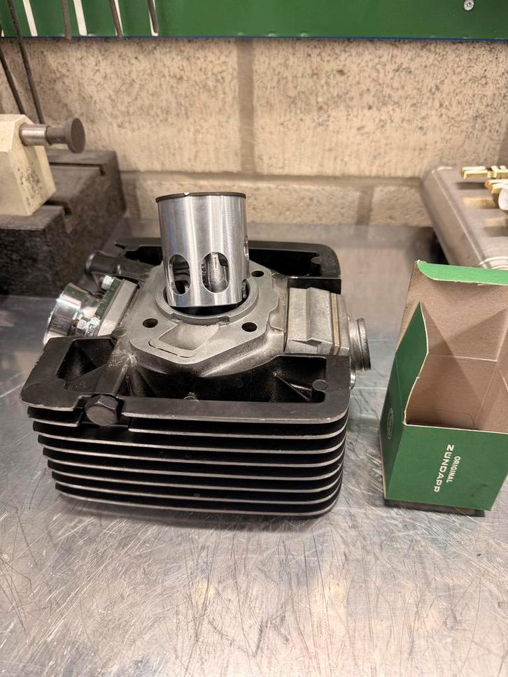 Zundapp 125 WC Membraancilinder, Fietsen en Brommers, Brommeronderdelen | Algemeen, Zo goed als nieuw, Cilinder, Ophalen of Verzenden