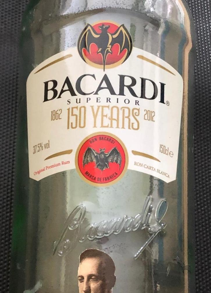 Bacardi 150 jaar jubileum fles, Verzamelen, Merken en Reclamevoorwerpen, Zo goed als nieuw, Verpakking, Ophalen of Verzenden