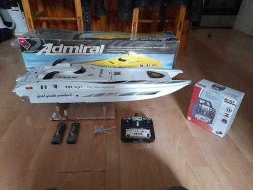 Vintage Admiral catamaran powerboot. RTR, Hobby en Vrije tijd, Modelbouw | Boten en Schepen, Zo goed als nieuw, Groter dan 1:32