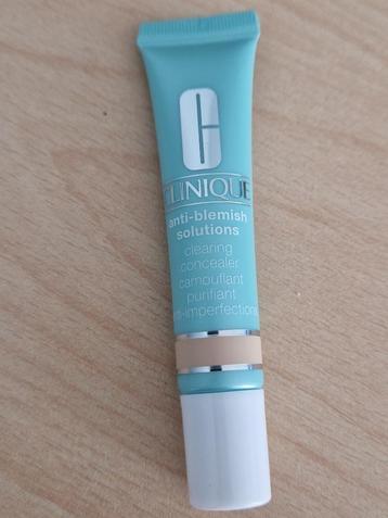 Clinique Anti Blemish Solutions beschikbaar voor biedingen