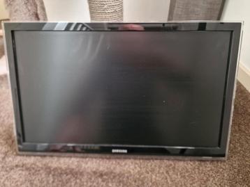 Nette Samsung TV + Vogels Muurbeugel beschikbaar voor biedingen