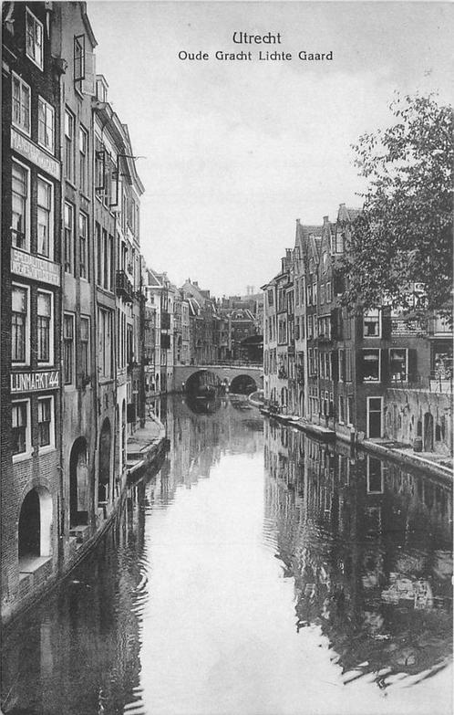 (379-066-035) Utrecht Oude Gracht, Verzamelen, Ansichtkaarten | Nederland, Utrecht, Verzenden