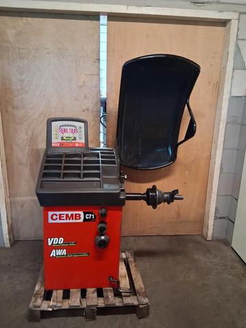 Balanceer apparaat Cemb c71 professionele machine beschikbaar voor biedingen