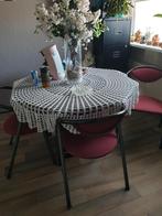 Eettafel + 4 stoelen, Ophalen, Zo goed als nieuw, 4 tot 6 stoelen