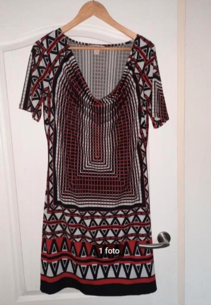 anna field motief jurk maat 42, Kleding | Dames, Jurken, Zo goed als nieuw, Maat 42/44 (L), Zwart, Knielengte, Ophalen of Verzenden