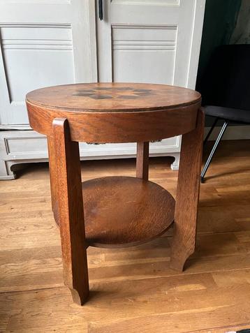 Art deco tafeltje met Ster Inlegwerk en Extra Plankje beschikbaar voor biedingen