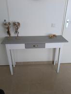 Sidetable wit met grijs, Ophalen, 100 tot 150 cm, Zo goed als nieuw, 25 tot 50 cm