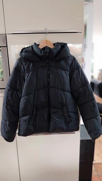 Zwarte winterjas, Vero Moda, maat S beschikbaar voor biedingen