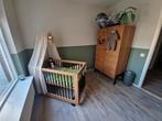 Europe baby Beau complete kinderkamer visgraat walnoot, Ophalen, Zo goed als nieuw, Jongetje of Meisje