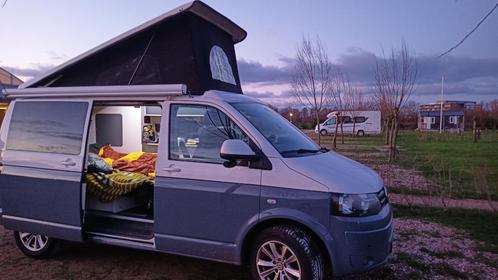 Superleuke Volkswagen camper (bj 2016) te koop, Caravans en Kamperen, Campers, Particulier, tot en met 4, Buscamper of Camperbus