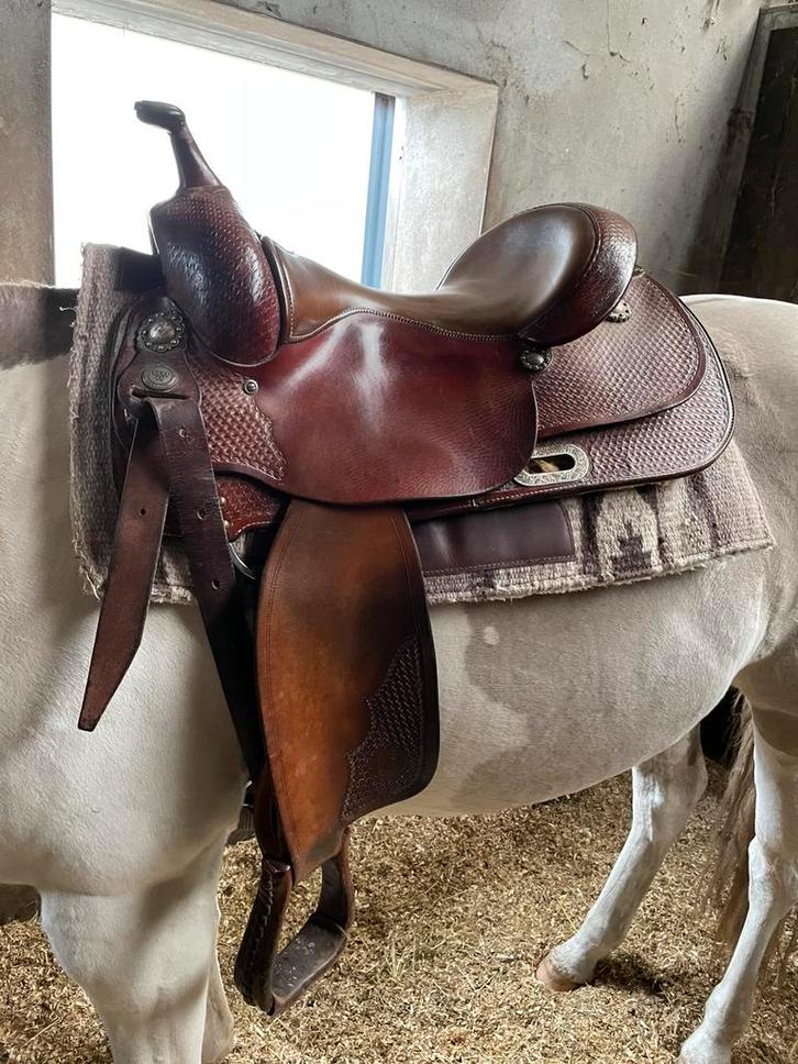 Western zadel triple W, Dieren en Toebehoren, Paarden en Pony's | Zadels, Zo goed als nieuw, Western, Ophalen of Verzenden