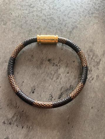 Louis vuitton armband beschikbaar voor biedingen