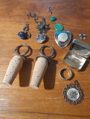 Lot Oude Spulletjes - Sieraden, Doosje, Flessenstop beschikbaar voor biedingen