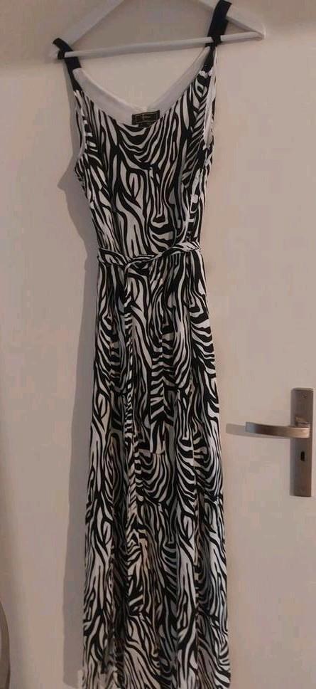 Prachtige jurk zebraprint maat L, Kleding | Dames, Jurken, Zo goed als nieuw, Onder de knie, Ophalen of Verzenden