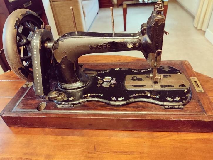 Antieke Pfaff Naaimachine, Antiek en Kunst, Antiek | Naaimachines, Ophalen of Verzenden