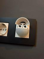 Niko Bewegingsmelder - Zo goed als nieuw, Ophalen, Beweging, Detector, Sensor of Melder, Zo goed als nieuw