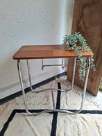BAUHAUS bijzettafeltje met krantenhouder, vintage, Huis en Inrichting, Ophalen, Gebruikt, 55 tot 75 cm, Rechthoekig