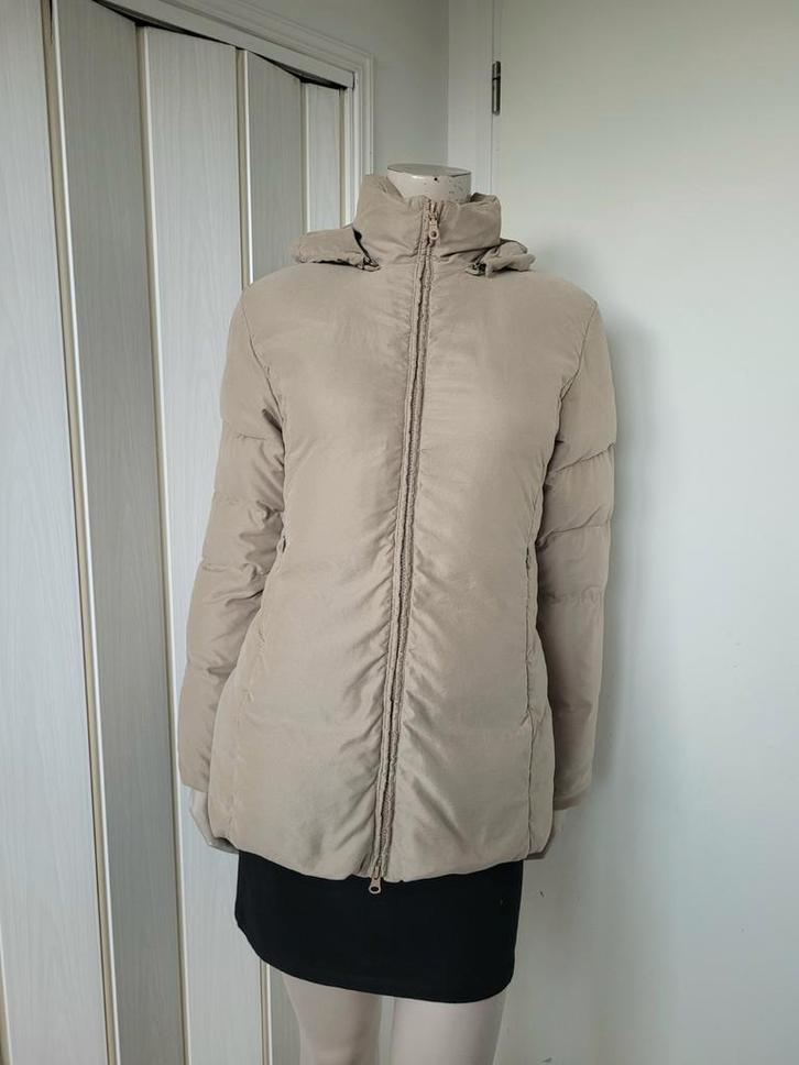 Moncler jas winter beige maat 34/36, Kleding | Dames, Jassen | Winter, Zo goed als nieuw, Maat 34 (XS) of kleiner, Beige, Ophalen of Verzenden