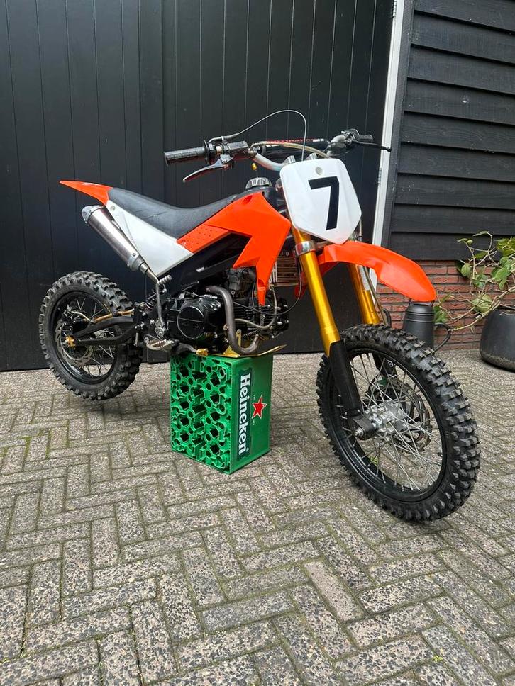 Crossmotor 140cc, Fietsen en Brommers, Brommers | Crossbrommers, Zo goed als nieuw, Overige merken, Ophalen
