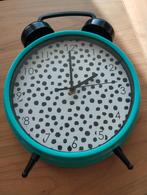 Klok, tiener kamer. Diameter 20 cm. 30hx24bx7d, Ophalen, Zo goed als nieuw