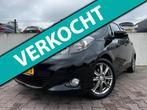 Toyota Yaris 1.3 VVT-i Dynamic/AUTOMAAT/PANO/CAMERA/CLIMA/TR, Euro 5, Stof, Gebruikt, Zwart
