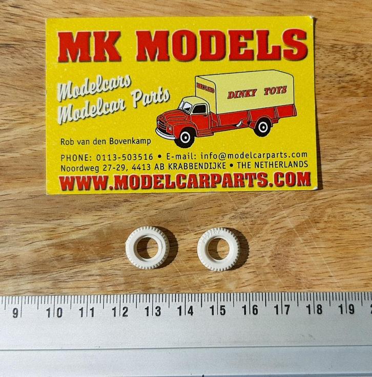 Witte Bandjes Dinky Toys, Hobby en Vrije tijd, Modelauto's | 1:43, Nieuw, Auto, Dinky Toys, Ophalen of Verzenden