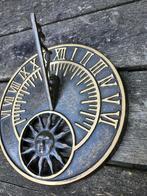 PLATTE BRONZEN ZONNEWIJZER / MUURHANGER / €155,-, Huis en tuin decoratie Marie, Nieuw, Info@huisentuindecoratiemarie.nl, Peize