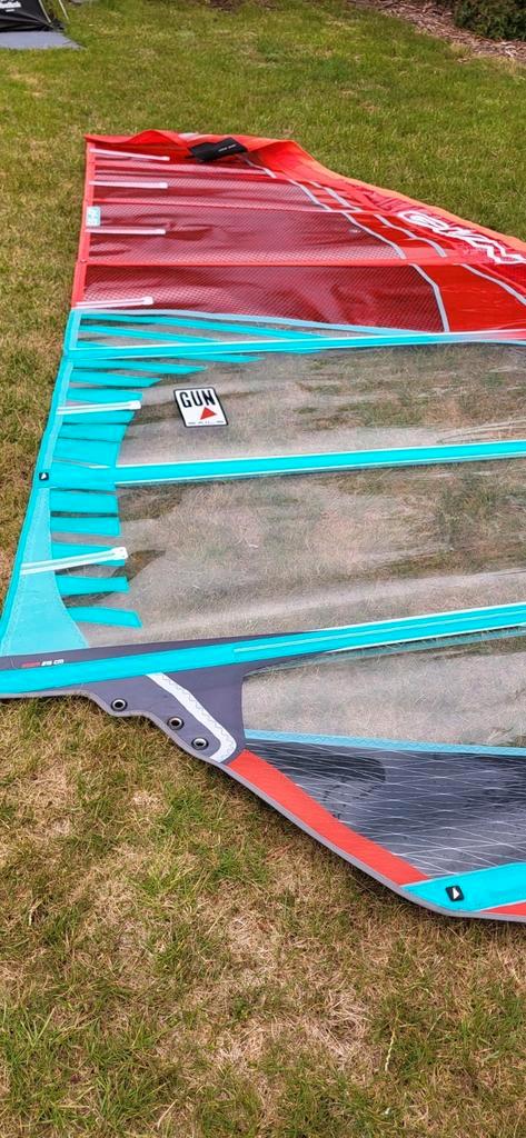 Gunsails 8.6 neilpryde 5.0 pro 2023, Watersport en Boten, Windsurfen, Zo goed als nieuw, Giek, Ophalen of Verzenden