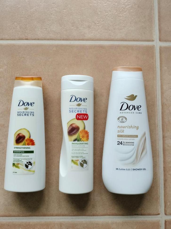 Dove Shampoo, Bodylotion & Showergel Set, Sieraden, Tassen en Uiterlijk, Uiterlijk | Lichaamsverzorging, Nieuw, Ophalen of Verzenden