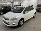 Toyota Auris 1.8 Full Hybrid Aspiration / NAVI MULTIEMEDIA /, Euro 5, Start-stop-systeem, 4 cilinders, Wit