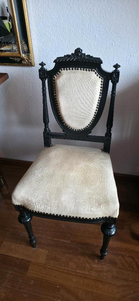 GRATIS Eetkamerstoelen (Franse stijl, Vintage, 3 stuks), Huis en Inrichting, Stoelen, Gebruikt, Drie, Hout, Stof, Wit, Ophalen