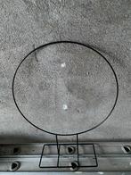 Ringstandaard Metalen ring met voet, Huis en Inrichting, Woonaccessoires | Kransen, Ophalen, Nieuw