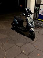 Zip 4t 50cc brom, Fietsen en Brommers, Scooters | Piaggio, Ophalen, Maximaal 45 km/u, Zip, Zo goed als nieuw
