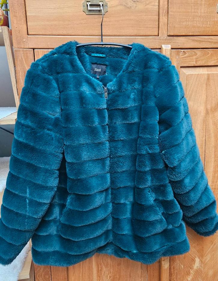 Zizzi, hip groen vest, maat M (48), Kleding | Dames, Grote Maten, Zo goed als nieuw, Trui of Vest, Groen, Ophalen of Verzenden