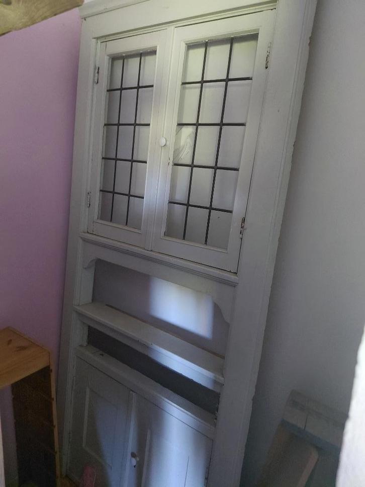 Mooie oude driehoekkast, Antiek en Kunst, Antiek | Meubels | Stoelen en Banken, Ophalen of Verzenden