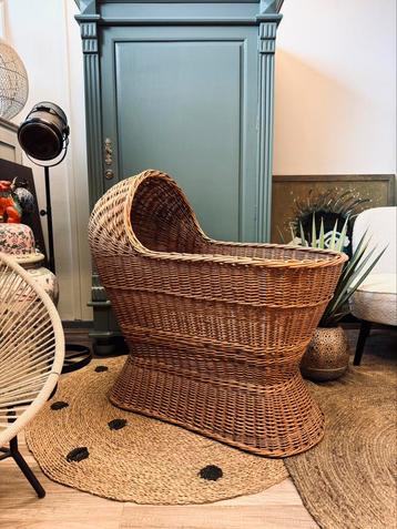 Rotan rieten wieg babybedje ledikantje webbing vintage boho beschikbaar voor biedingen