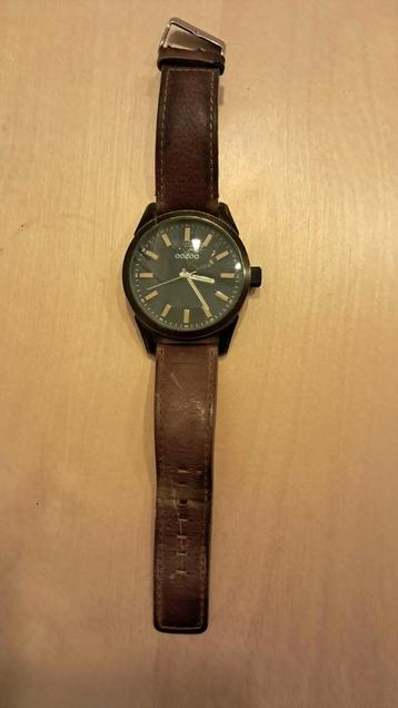 Oozzo Herenhorloge met leren band beschikbaar voor biedingen