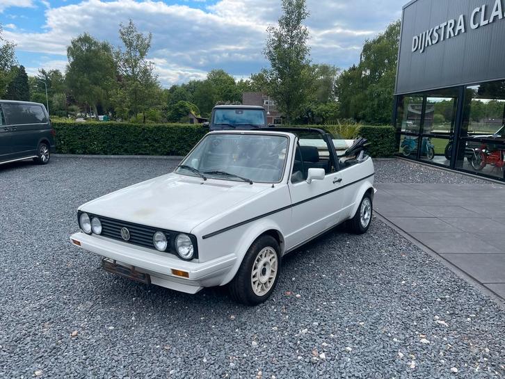 Volkswagen Golf 1 cabrio 1.8i nieuwe cabrio kap., Auto's, Oldtimers, Bedrijf, Ophalen