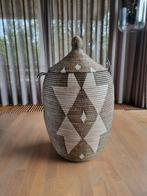 Afrikaanse wasmand XL  multicolor traditioneel handgemaakt z, Huis en Inrichting, Woonaccessoires | Schalen en Manden, Ophalen of Verzenden